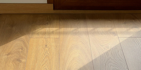 Rehabilitación / Reformas de Pisos Lubrín · Instalación de Parquet, Gres, Porcelánicos y Moquetas